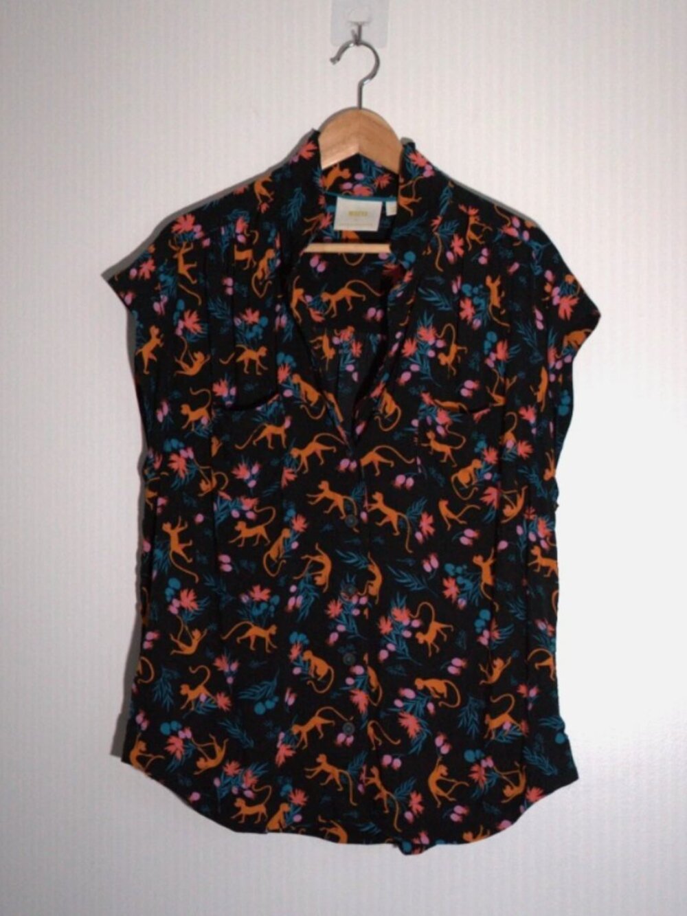 Anthropologie Maeve Jungle Monkey Floral Button Up Blouse Top Size L